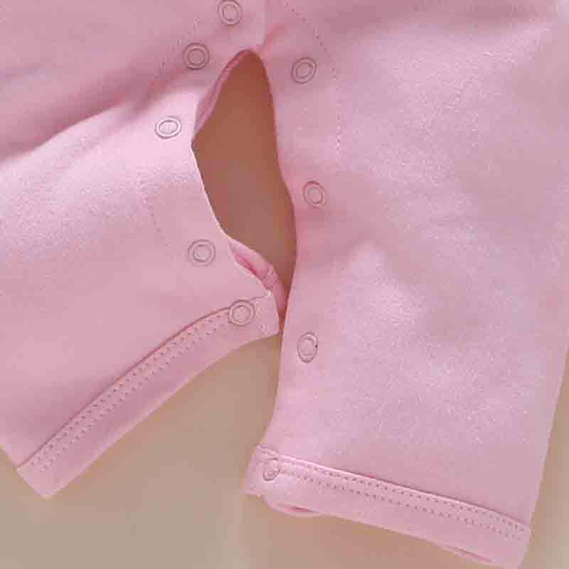 one-year-old baby wears newborn/ baby clothing romper jumpsuit