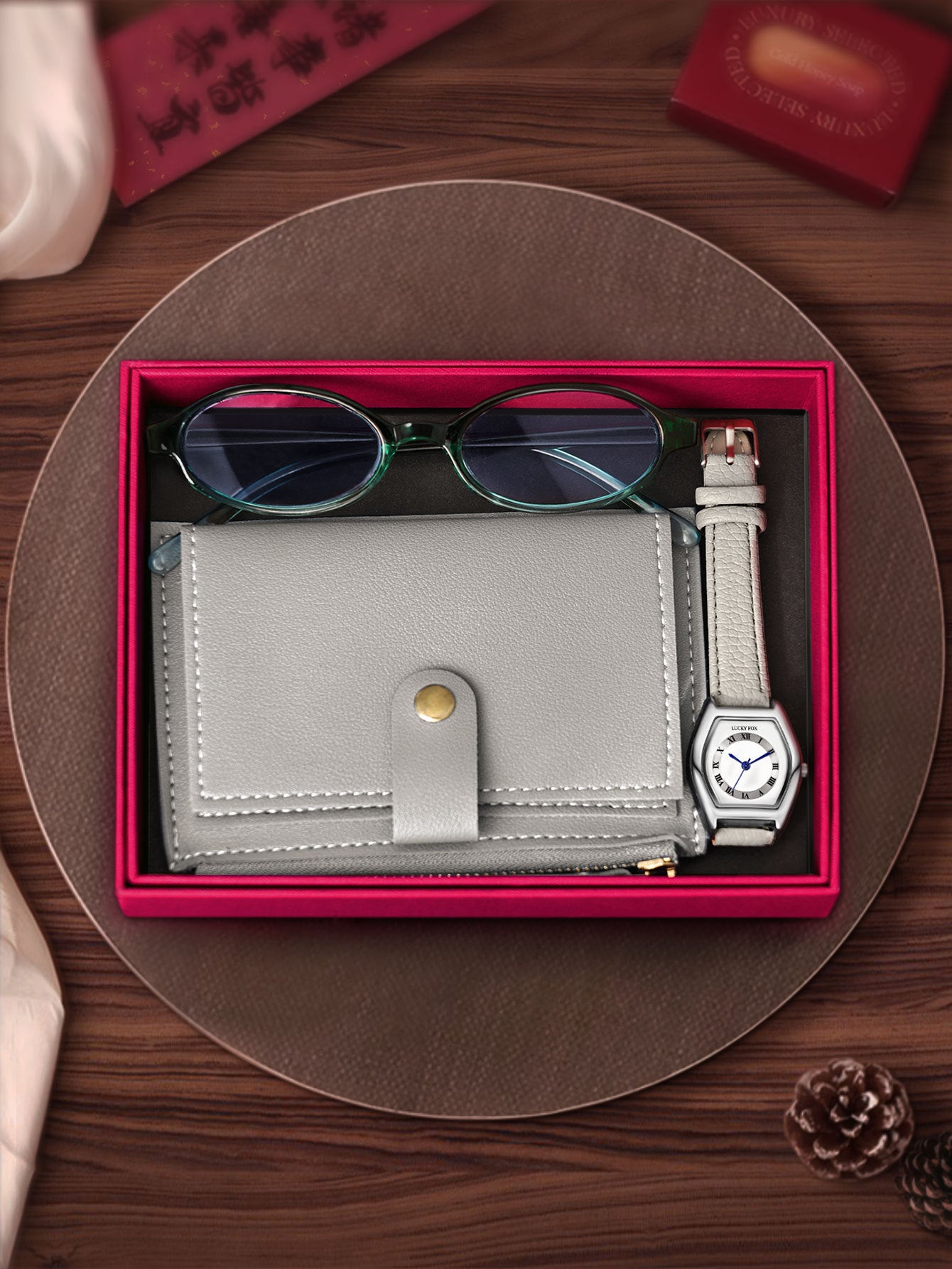 Vintage Women's Quartz Watch With Wallet Glasses Gift Set Box