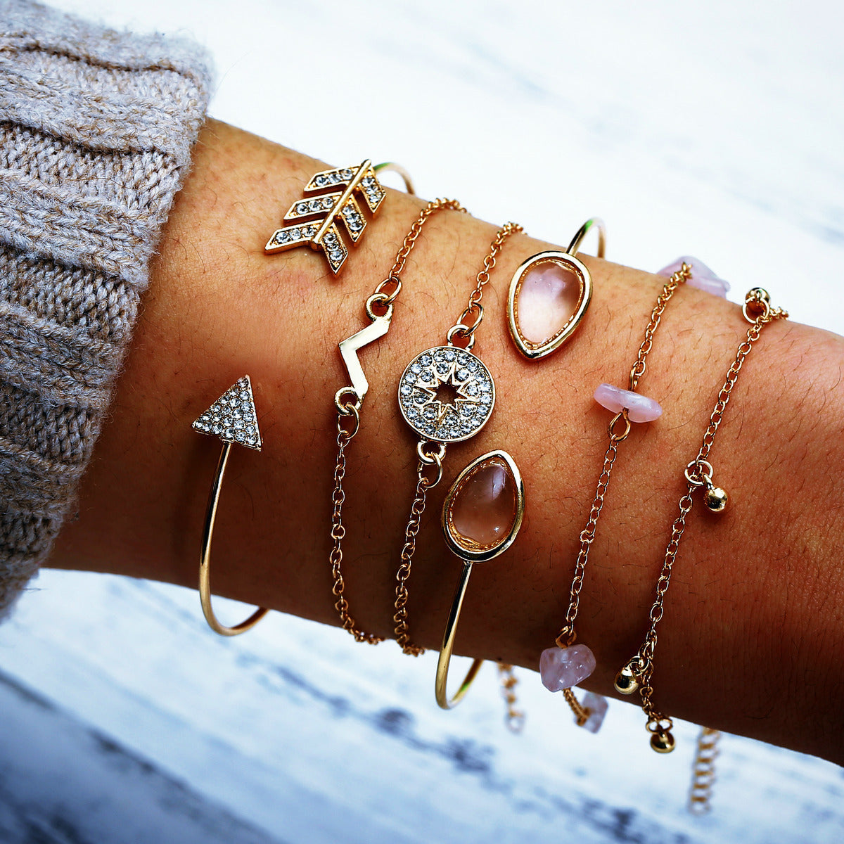 Broken Turquoise V-shaped Bracelet Six-piece Set